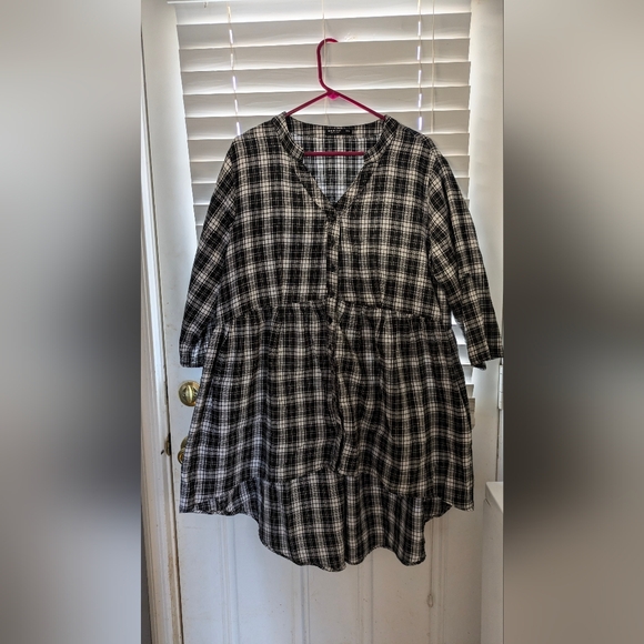 SHEIN Dresses & Skirts - 2xl Hi-Lo flannel dress